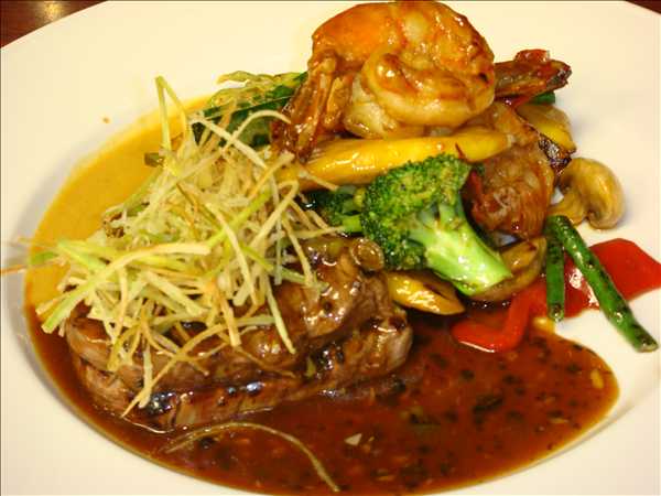 Grilled Filet Mignon with Gulf Shrimp